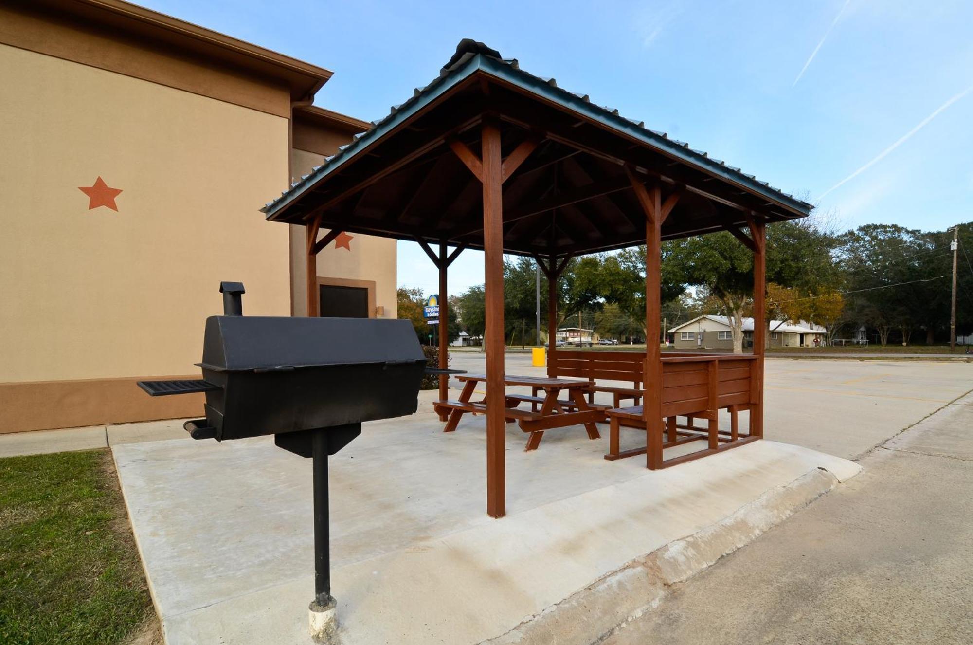 Days Inn & Suites By Wyndham Eunice Extérieur photo